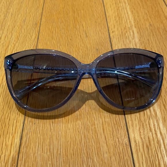 COACH Sunglasses - Picture 3 of 4